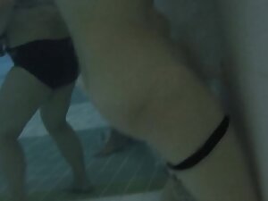 300px x 225px - Woman uses water jet to masturbate in swimming pool - Voyeurs HD