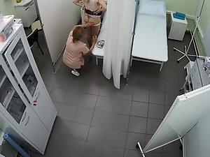 Spy Cam Clinic - Hidden cam in clinic caught milf's hot ass and thong - Voyeurs HD