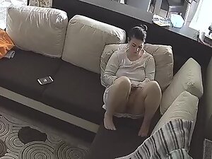 300px x 225px - Hidden cam caught her with fingers in her pussy - Voyeurs HD