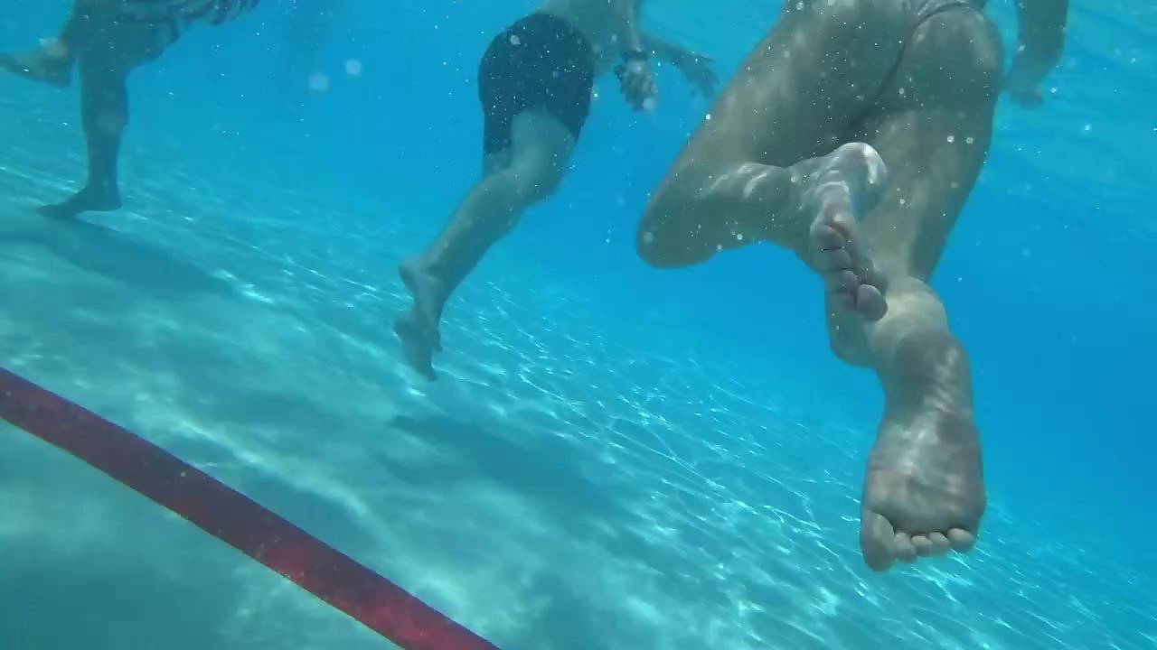 Underwater Anal Finger - Underwater video of hot teen ass during swimming - Voyeurs HD