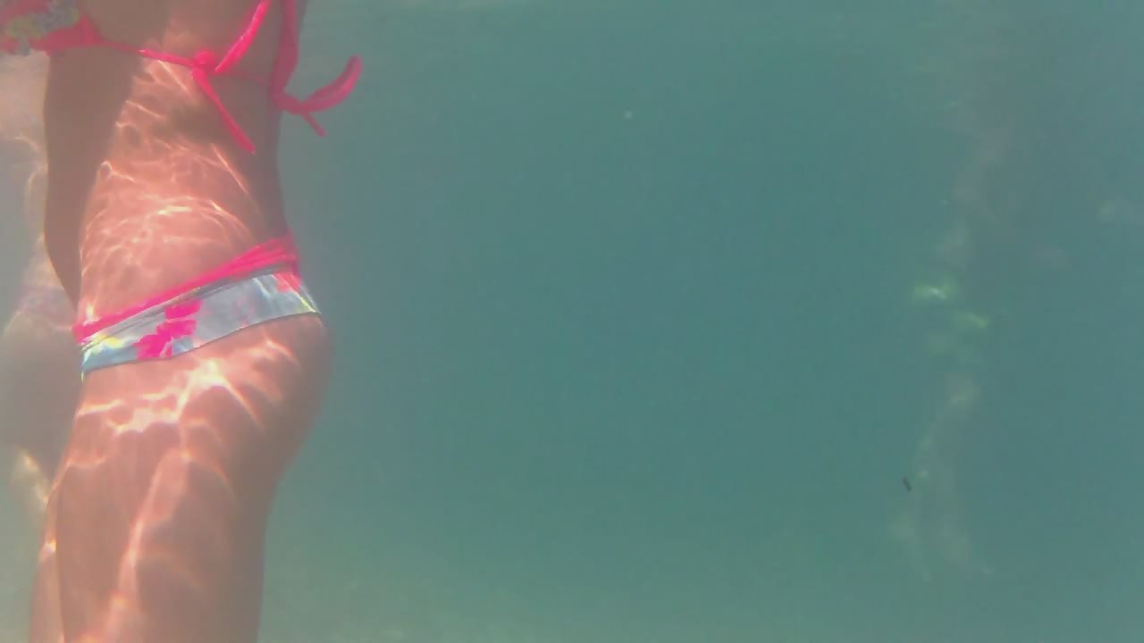 Underwater peep on sexy teens - Voyeurs HD  