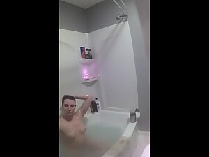 Bathroom Cam Pussy - Hidden cam caught her bathing and shaving - Voyeurs HD